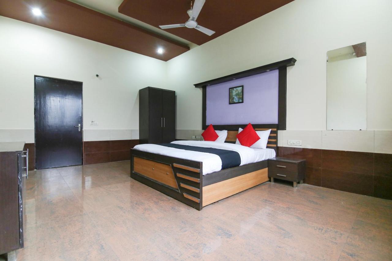 Capital O 68148 Hotel Shree Jee Palace Ghaziabad Exterior foto